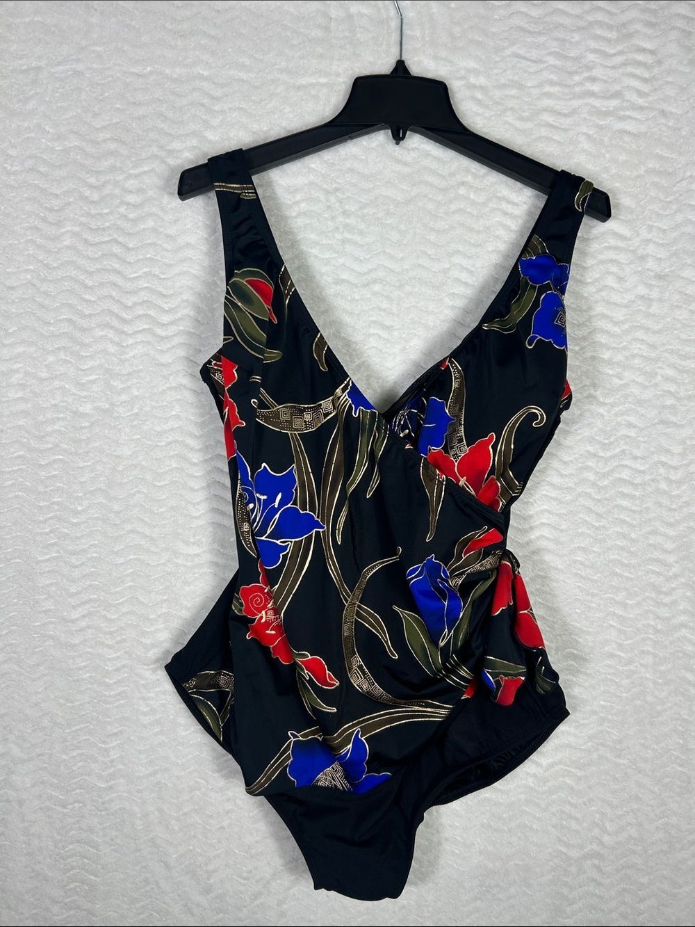 Longitude Swimsuit 22W Black Red Floral‎ Tummy Control One Piece  Tropical Beach